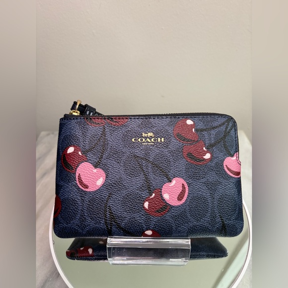 Coach Signature Cherry Wristlet NWT - Picture 1 of 6
